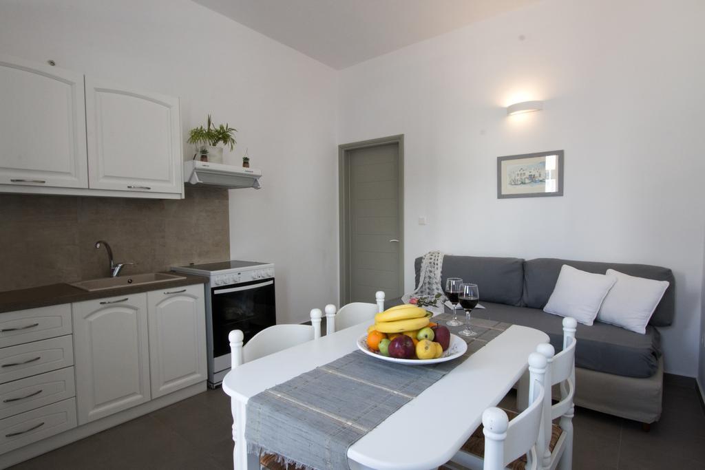 Angelique Apartment Antiparos Exterior photo