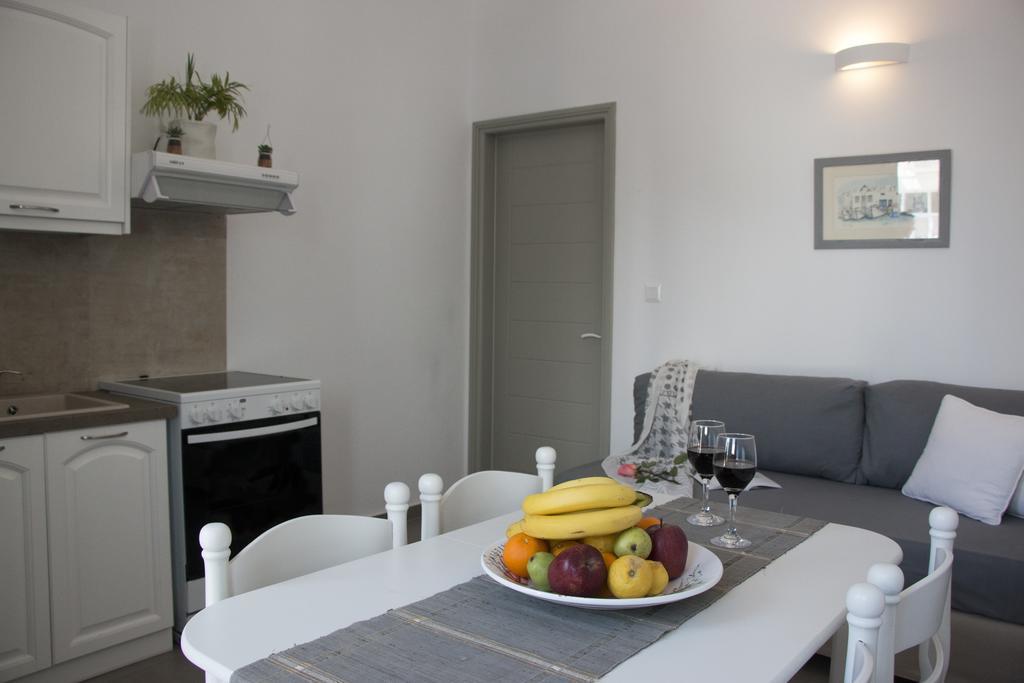 Angelique Apartment Antiparos Exterior photo